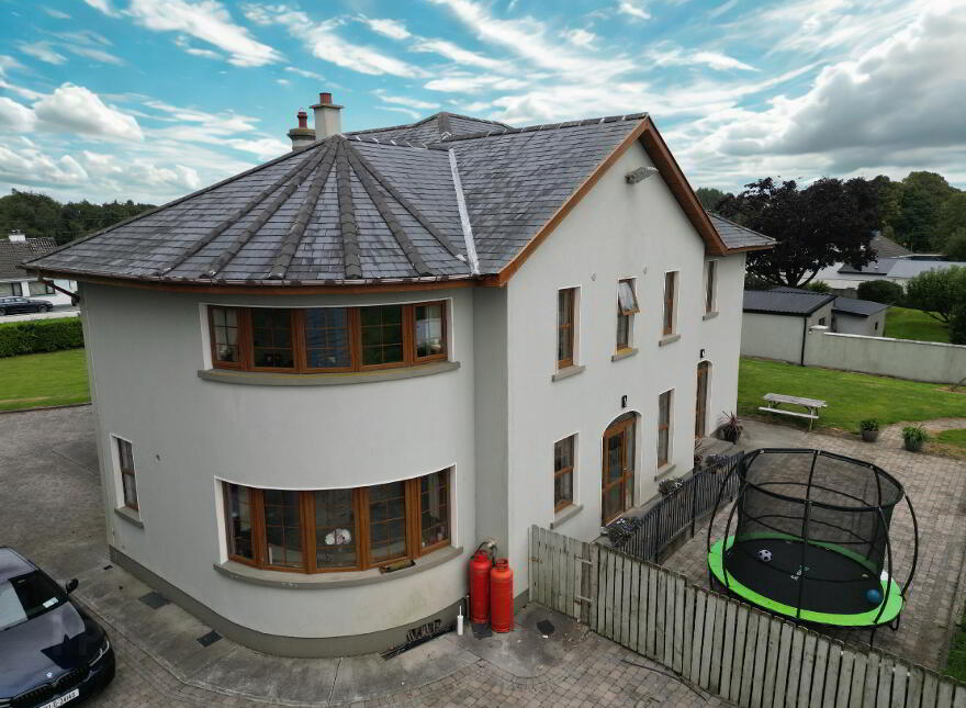 Golf Links Road, Roscommon Town, F42E263