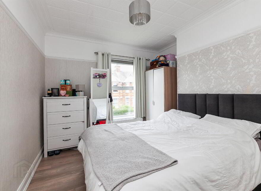 23 Ebrington Gardens, Belfast, BT4 3BY