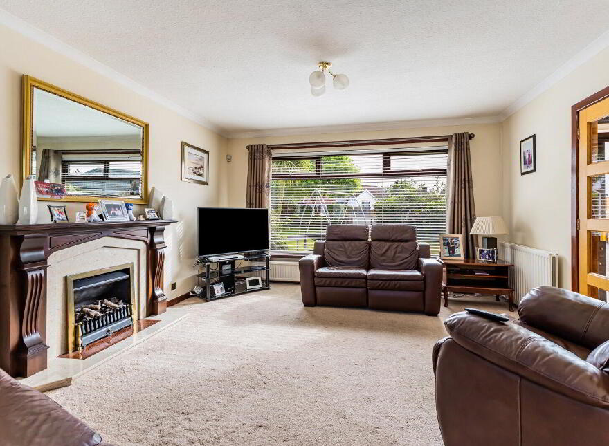 4 Glenhugh Crescent, Belfast, BT8 7PG