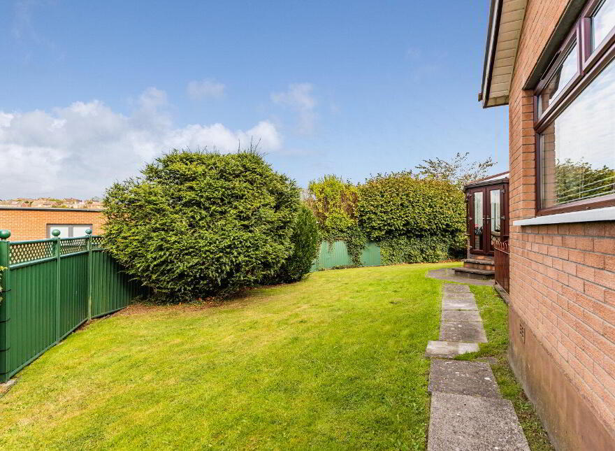 4 Glenhugh Crescent, Belfast, BT8 7PG