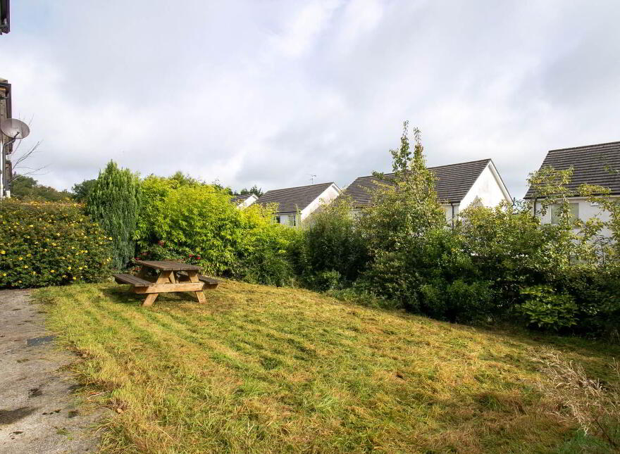 4 Willow Ridge, Gornakesh, Cavan Town, H12E037