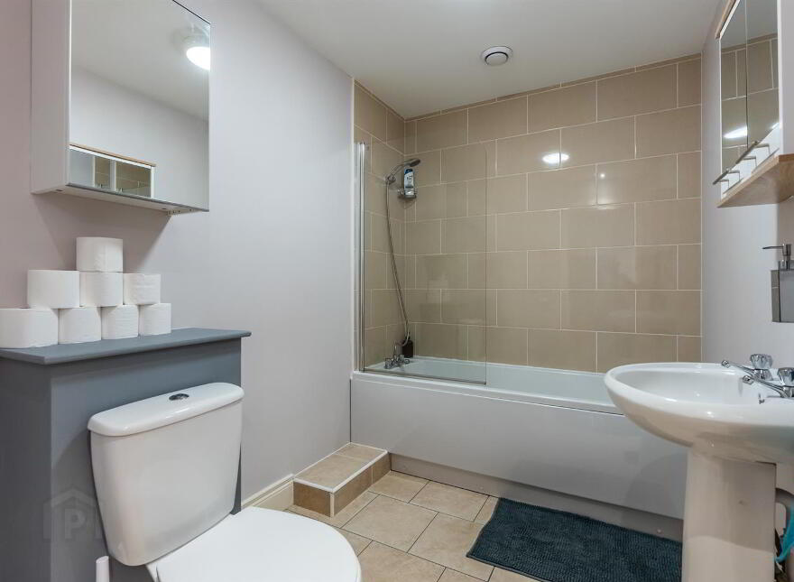 Apt 2, 15 Galway Park, Dundonald, Belfast, BT16 2AN