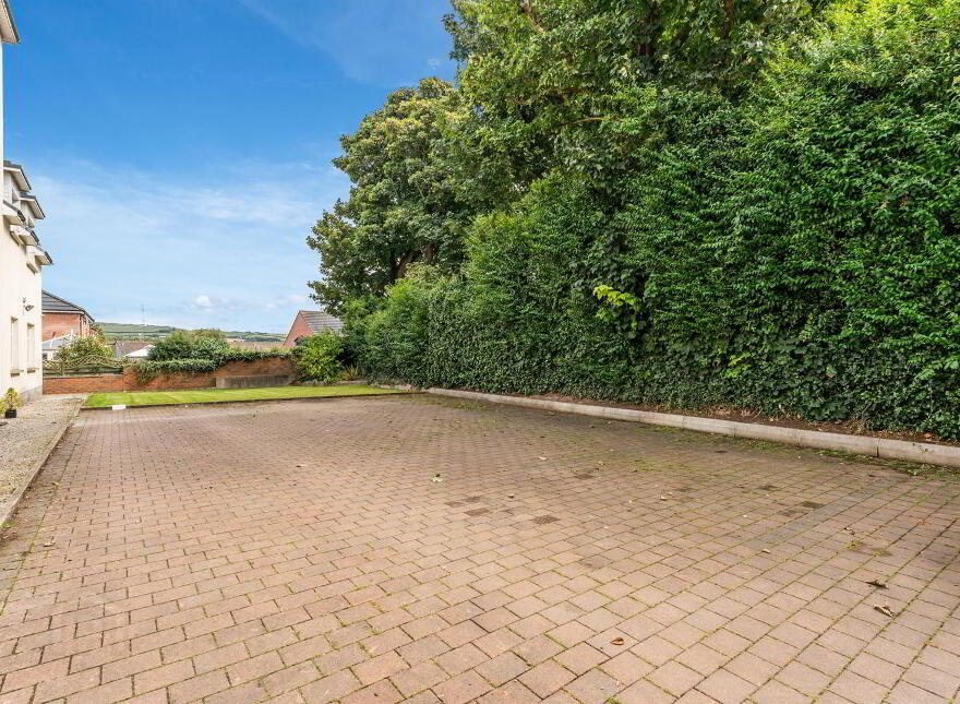 Apt 2, 15 Galway Park, Dundonald, Belfast, BT16 2AN
