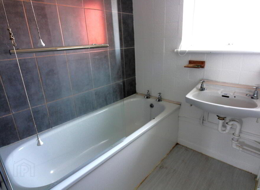 76 Parkhead Crescent, Newry, BT35 8PE