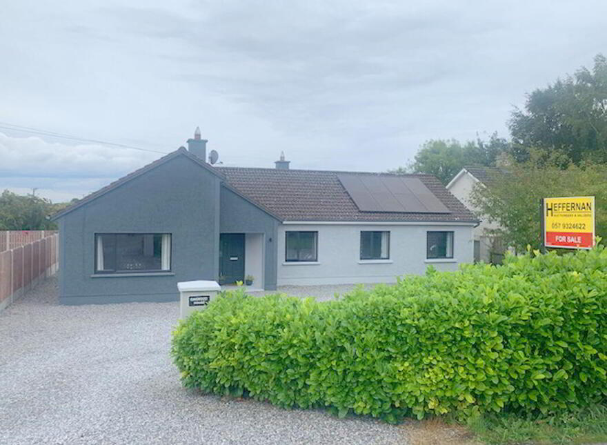 Oakwood House, St. Coleman's Terrace, Tullamore, Offaly, R35AY23 photo