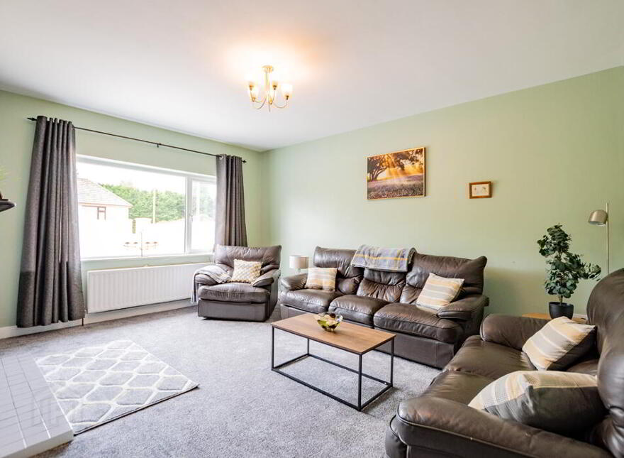 Oakwood House, St. Coleman's Terrace, Tullamore, Offaly, R35AY23