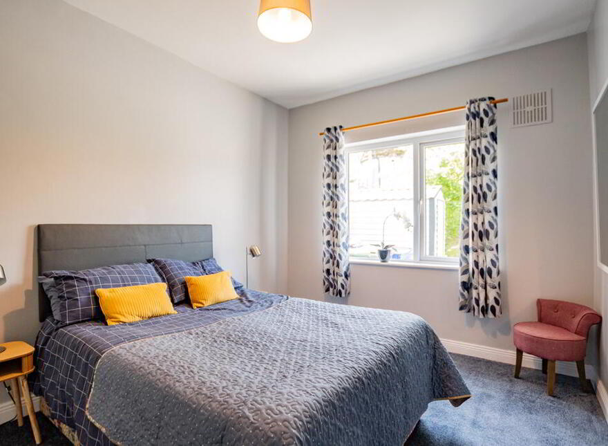 Oakwood House, St. Coleman's Terrace, Tullamore, Offaly, R35AY23