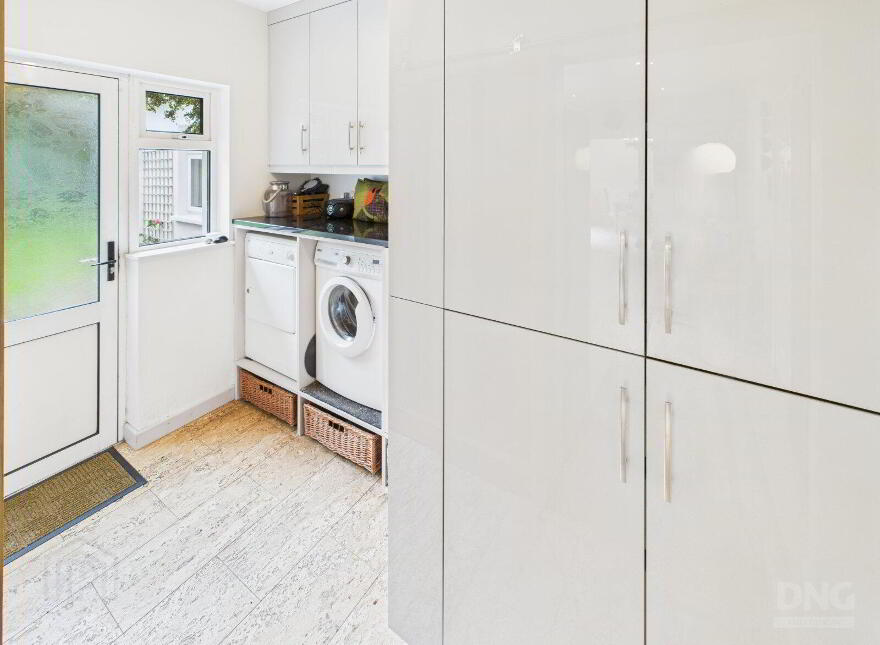 Avoca, 19 Ashley Court, Tullamore, R35AE20