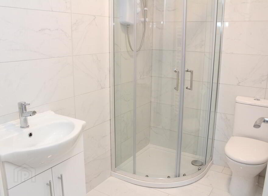 Flat 1, 8 Kinnegar Drive, Holywood, BT18 9JQ