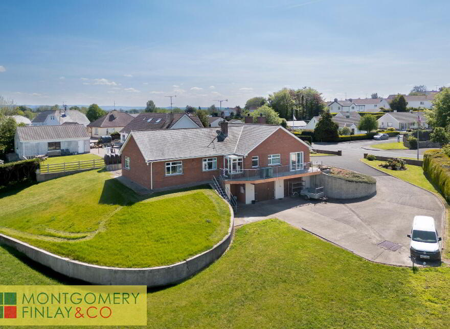 33 Enniskillen Road, Enniskillen, Lisbellaw, BT94 5DF photo
