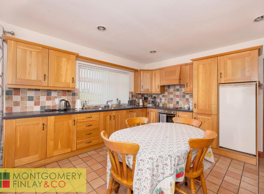 33 Enniskillen Road, Enniskillen, Lisbellaw, BT94 5DF