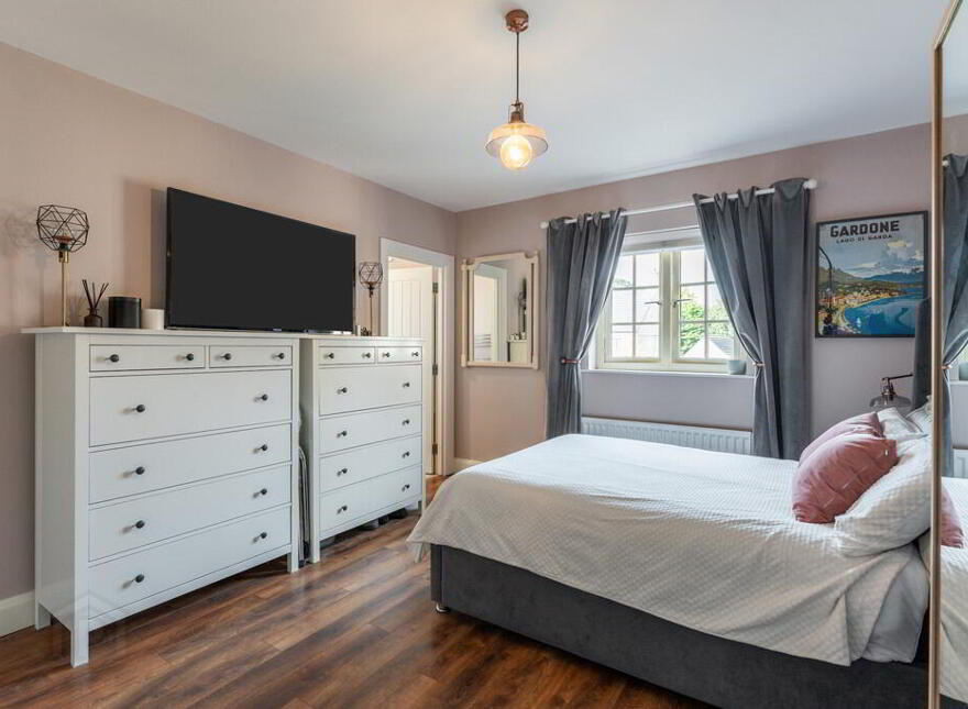 28 College Green, Bangor, BT20 5FA