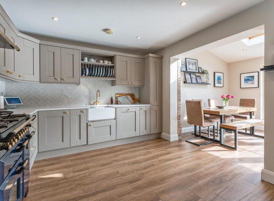 28 College Green, Bangor, BT20 5FA