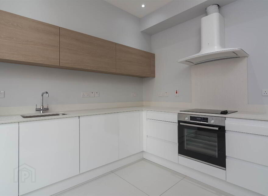 2 Thornhill Malone , BELFAST, Belfast, BT9 6SS