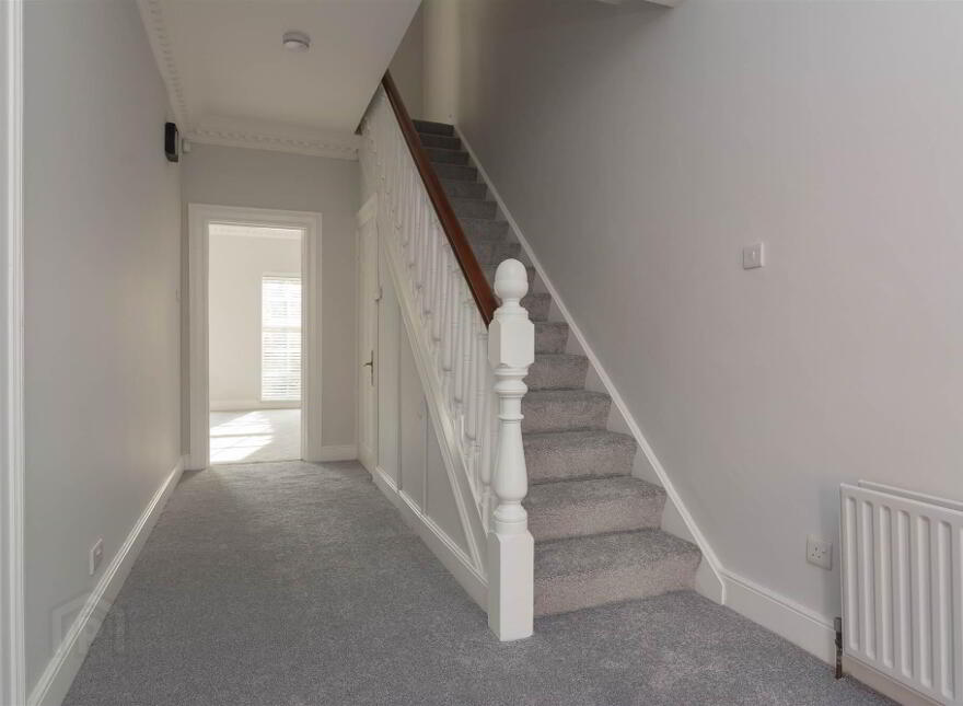 2 Thornhill Malone , BELFAST, Belfast, BT9 6SS