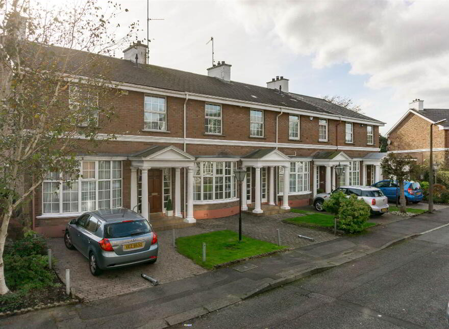 2 Thornhill Malone , BELFAST, Belfast, BT9 6SS