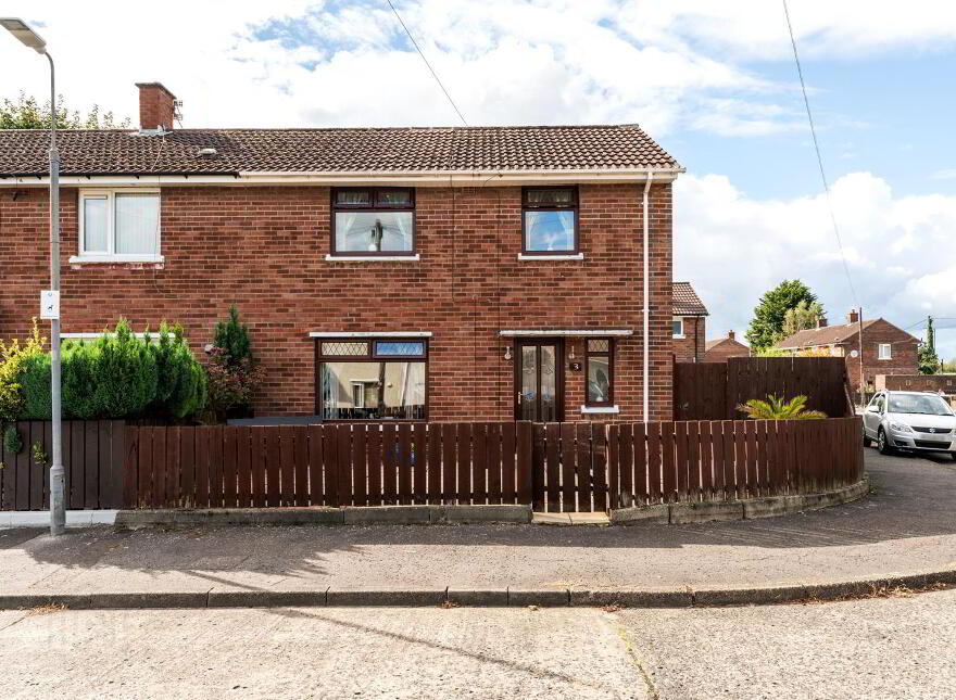 3 Knocknagoney Park, Belfast, BT4 2PT