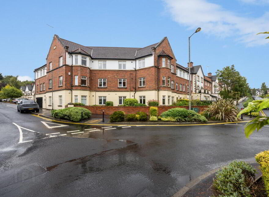 8 Academy House, College Drive, Wellington Square, Belfast, BT7 3LF