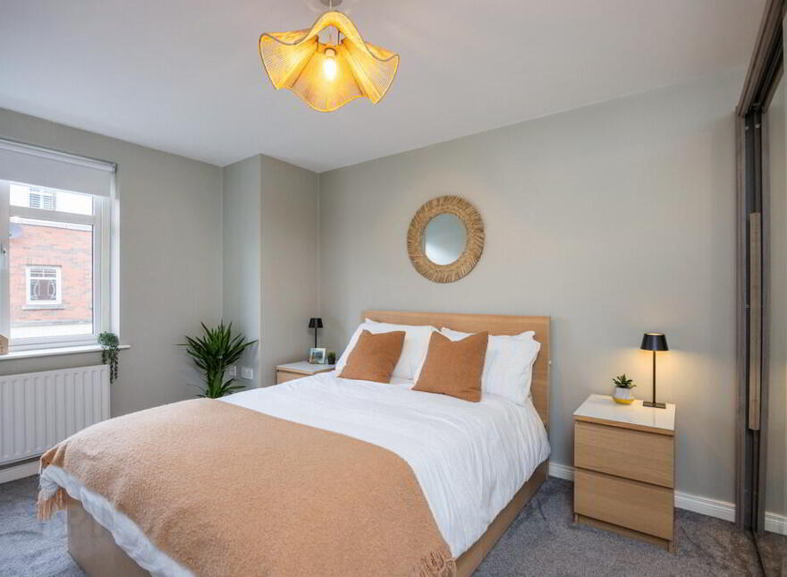 8 Academy House, College Drive, Wellington Square, Belfast, BT7 3LF