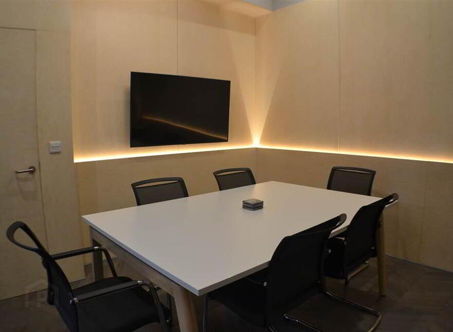 169 University Street Office 4, Belfast, BT7 1HR