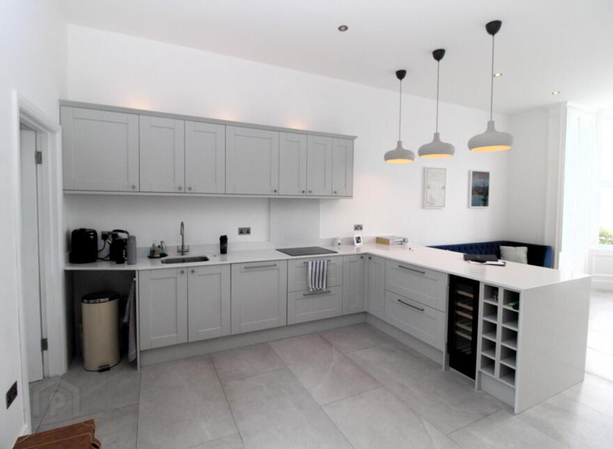172 Seacliff Road, Bangor, BT20 5HA