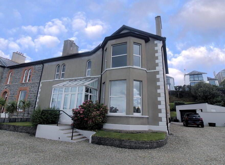 172 Seacliff Road, Bangor, BT20 5HA photo