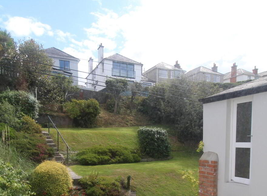 172 Seacliff Road, Bangor, BT20 5HA