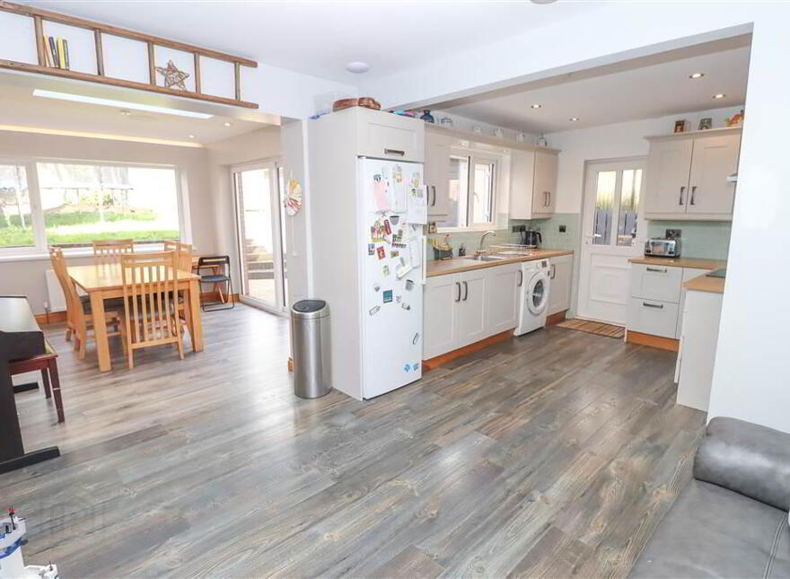72 Cumberland Road, Dundonald, Belfast, BT16 2BA