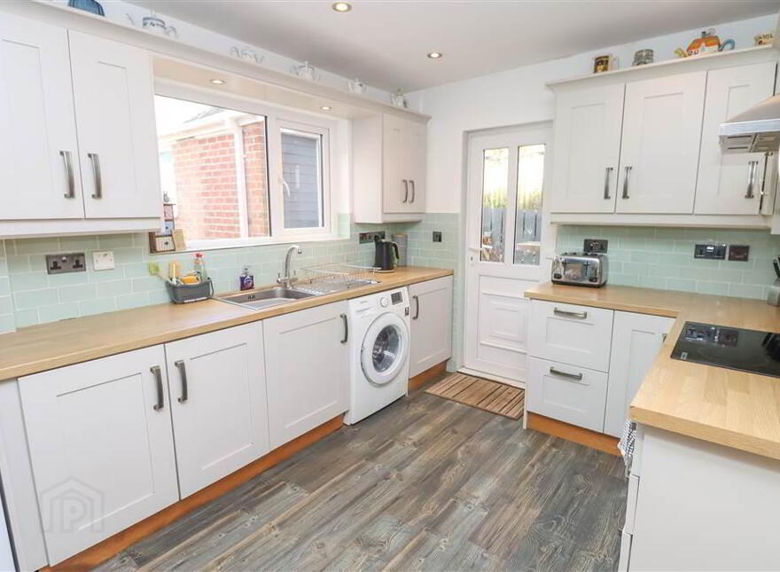 72 Cumberland Road, Dundonald, Belfast, BT16 2BA