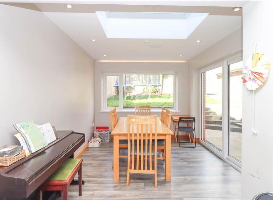 72 Cumberland Road, Dundonald, Belfast, BT16 2BA