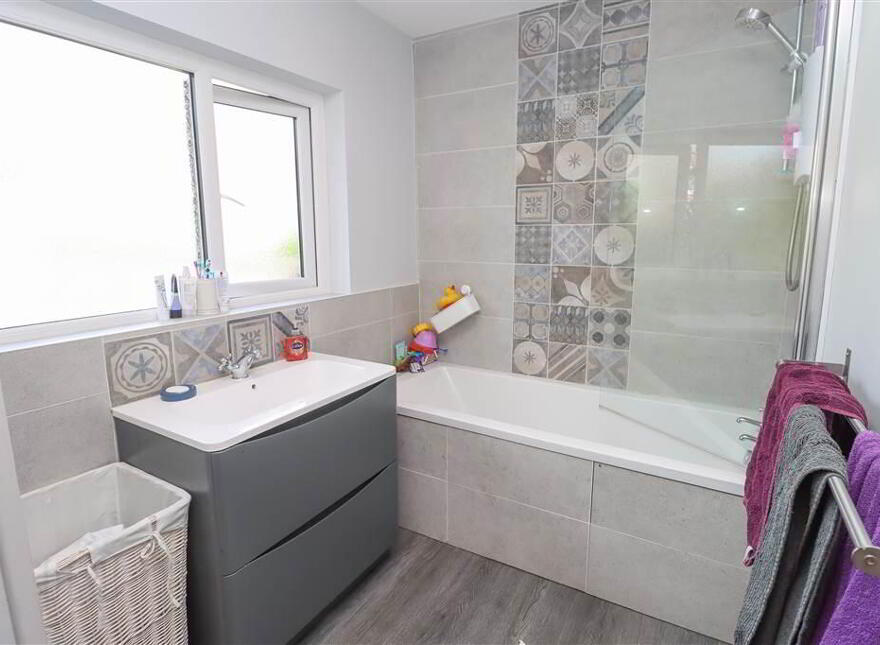 72 Cumberland Road, Dundonald, Belfast, BT16 2BA