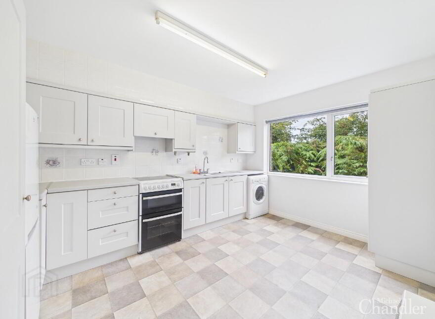 17 Queensfort Court, Carryduff, Belfast, BT8 8NF