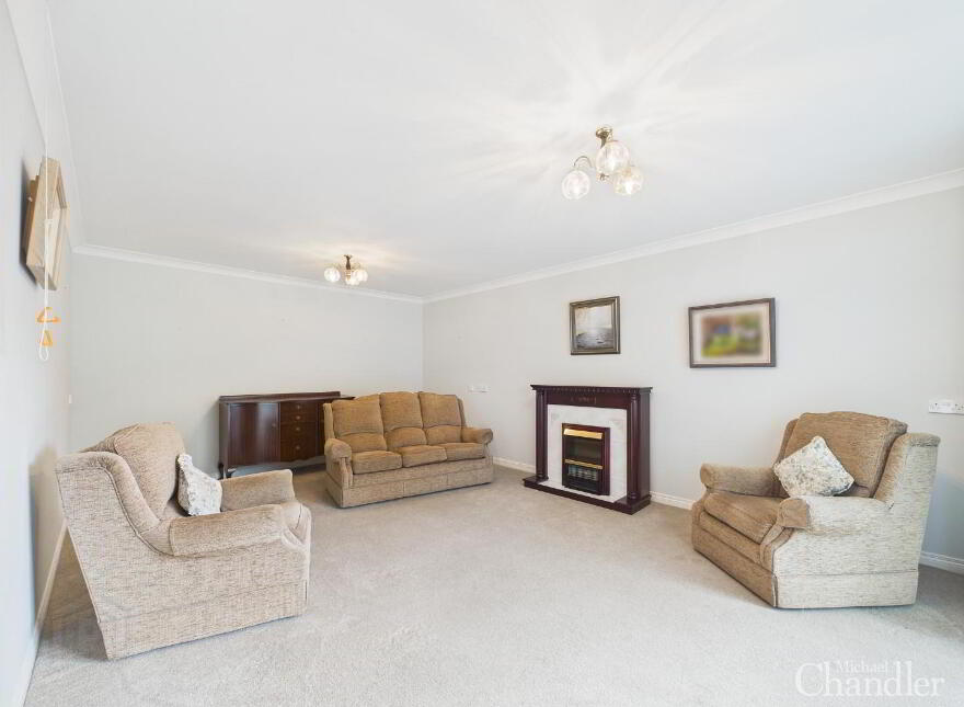 17 Queensfort Court, Carryduff, Belfast, BT8 8NF