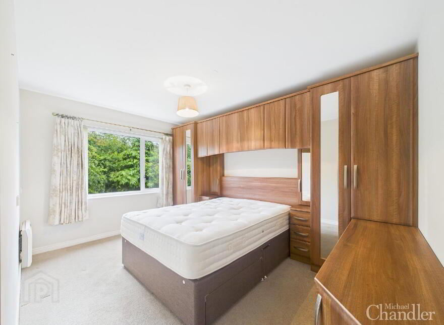 17 Queensfort Court, Carryduff, Belfast, BT8 8NF