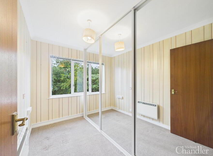 17 Queensfort Court, Carryduff, Belfast, BT8 8NF
