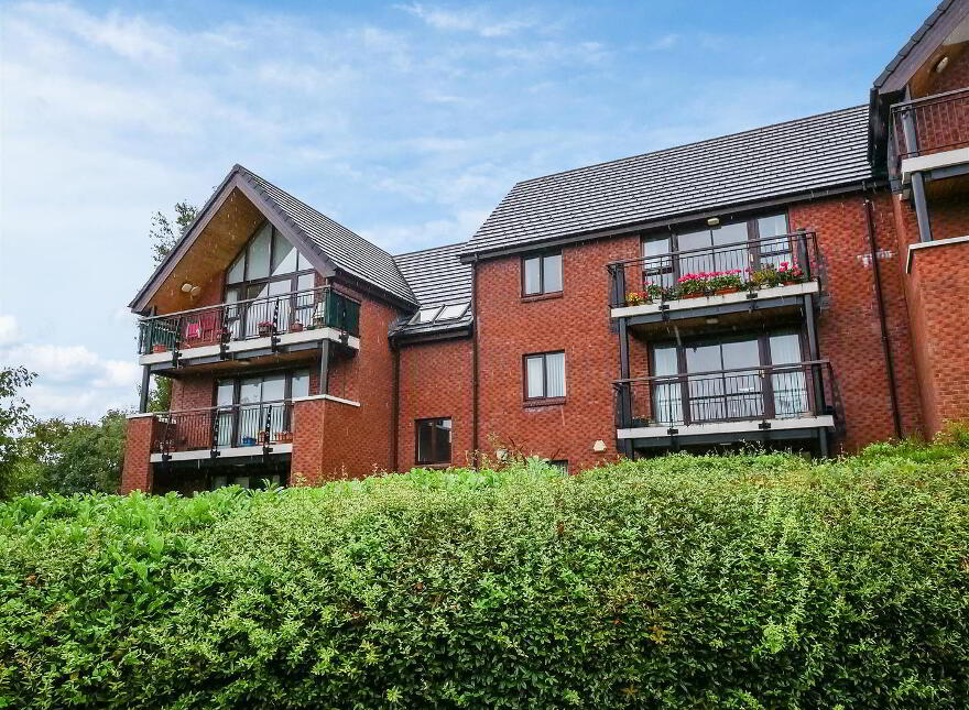 Apt 6, Dunbrae, Cregagh Park, Belfast, BT6 9LF
