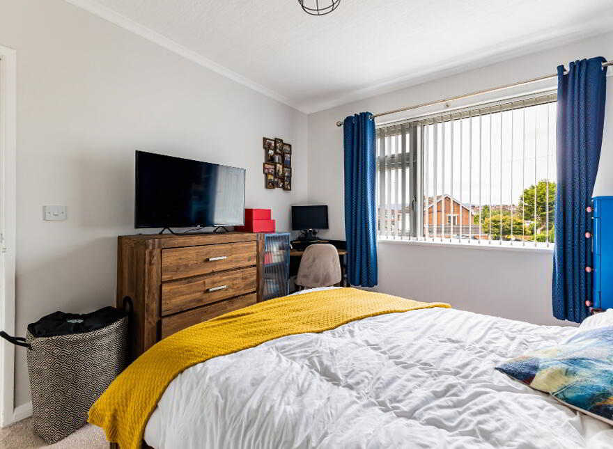 35 Sandhill Parade, Belfast, BT5 6FG