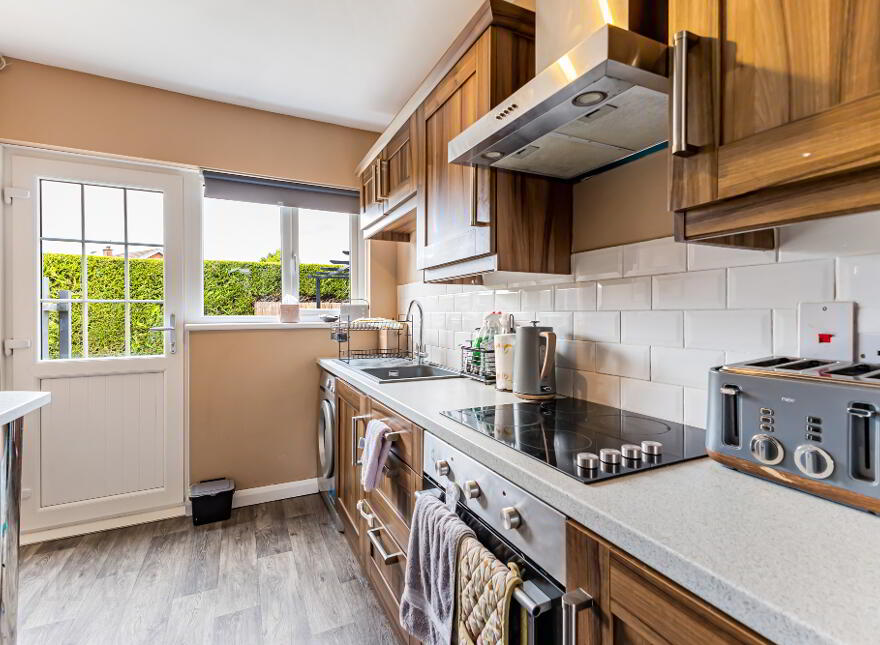 35 Sandhill Parade, Belfast, BT5 6FG