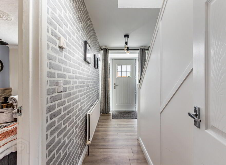 35 Sandhill Parade, Belfast, BT5 6FG