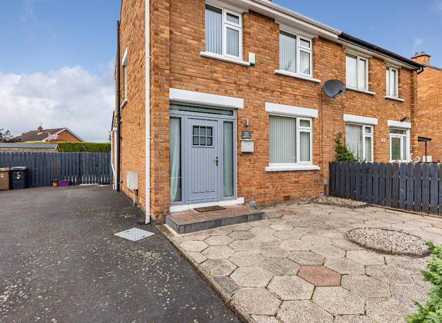35 Sandhill Parade, Belfast, BT5 6FG