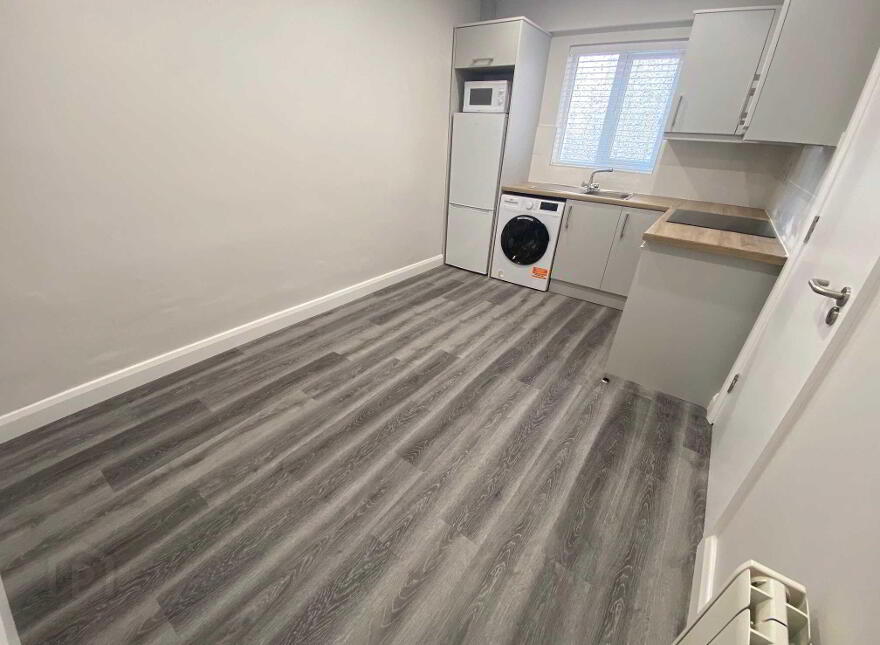 Rossmore Road, Ballyfermot, Dublin, D10