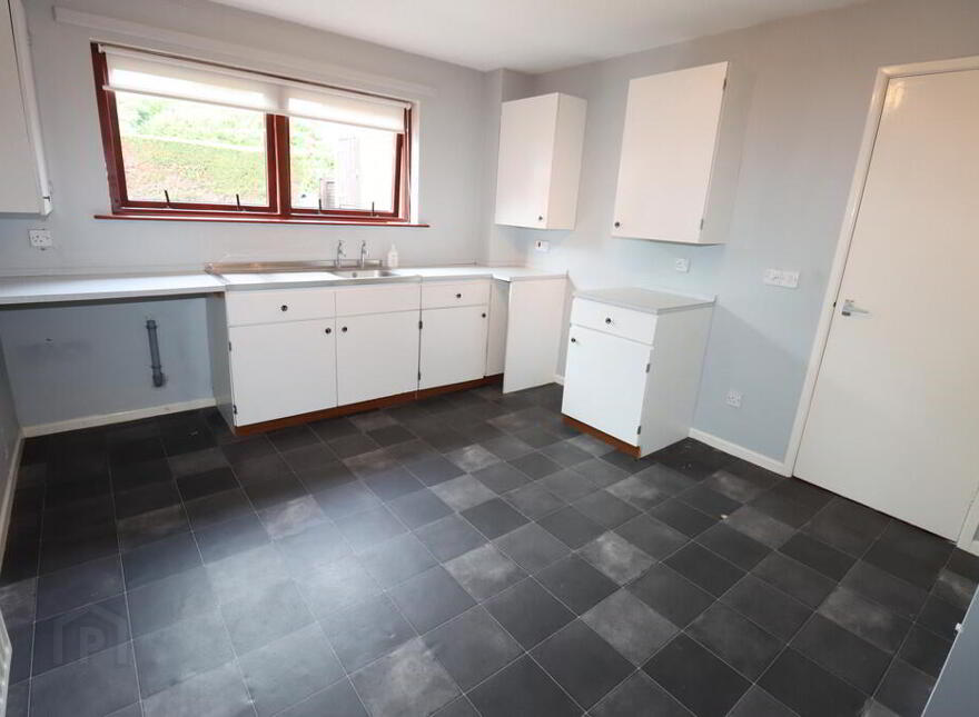 7 Ballyearl Close, Newtownabbey, BT36 5FF