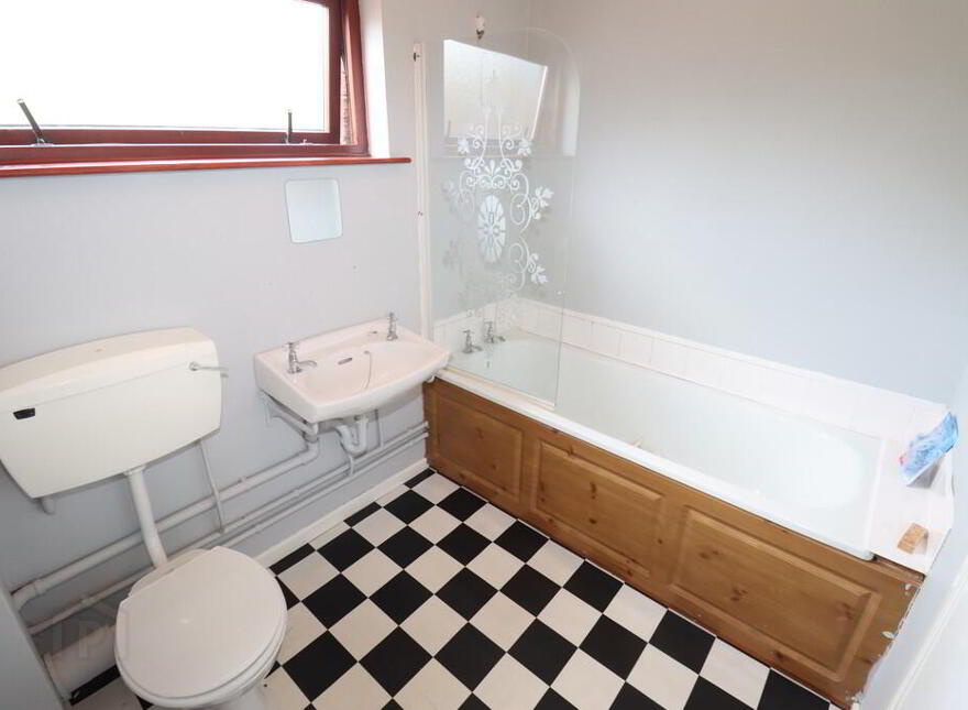 7 Ballyearl Close, Newtownabbey, BT36 5FF