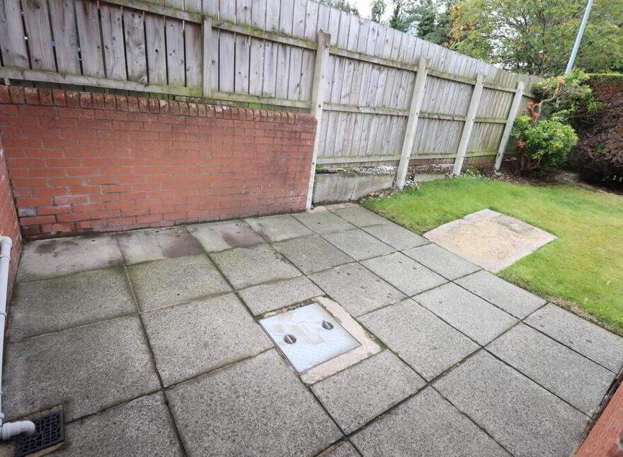 7 Ballyearl Close, Newtownabbey, BT36 5FF