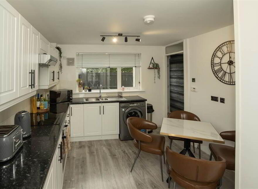 3 Willow Court, Dunmurry, Belfast, BT17 9EG