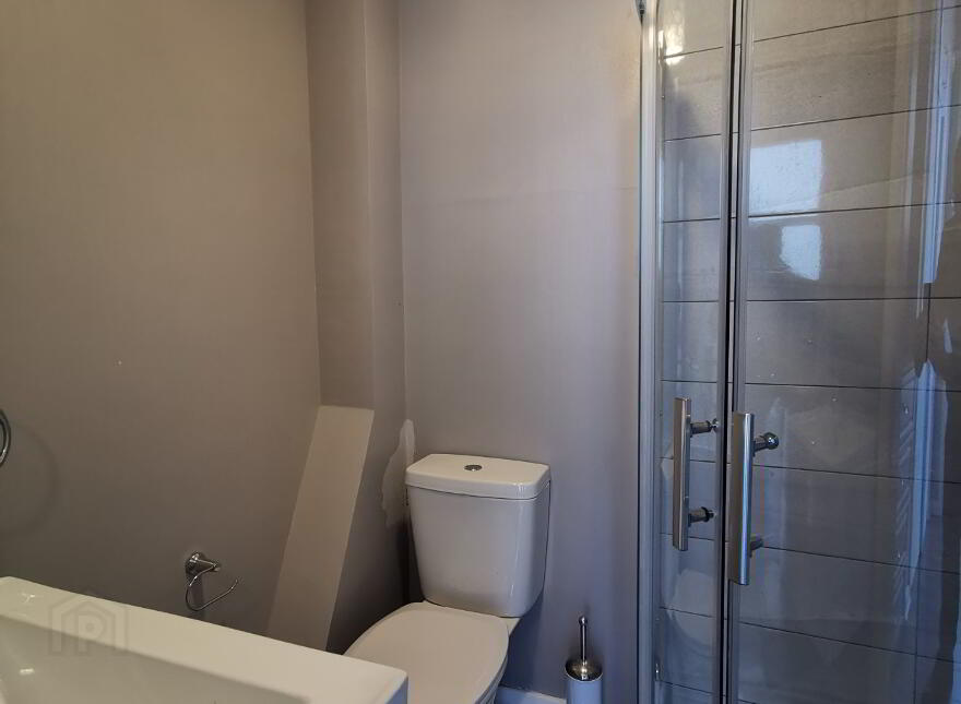 Room 4, 34 Northland Road, Londonderry, BT48 7NA