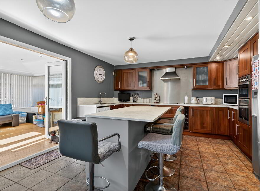 14 Disraeli Walk, Belfast, BT13 3JZ