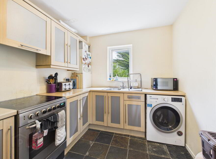 Parkgate Place, 35 Parkgate Avenue, Belfast, BT4 1JA