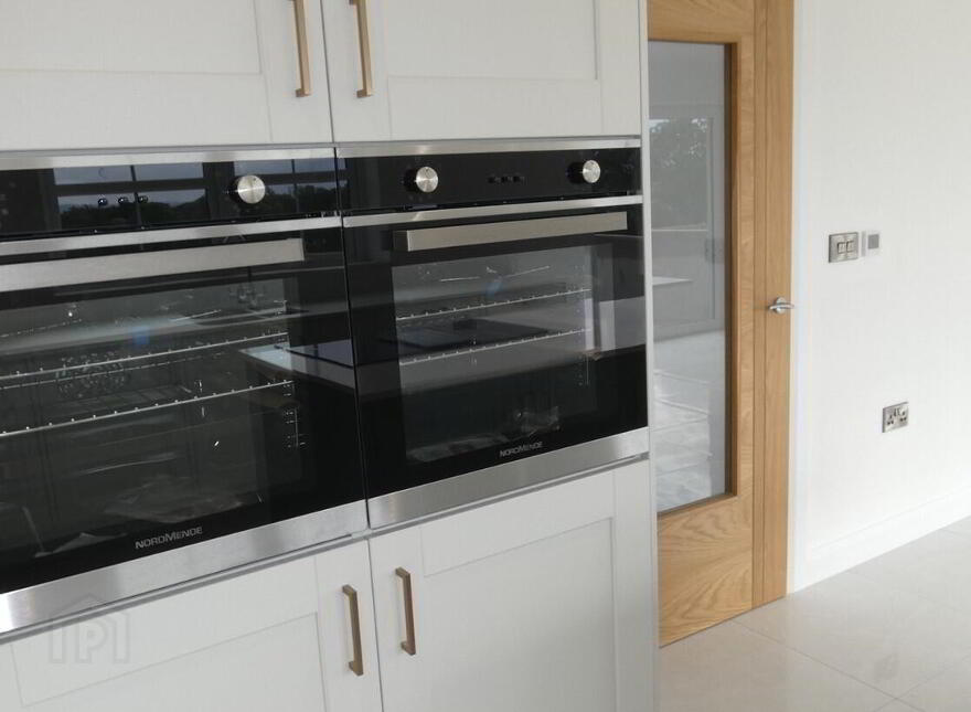 241a Finvoy Road, Ballymoney, BT44 8SF
