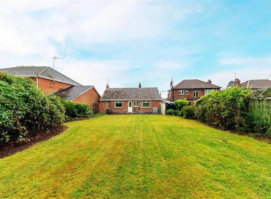 14 Fairview Park, Derriaghy, Belfast, BT17 9HL